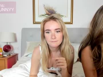 webcam girl clairebabyy1 live cam image #9224017