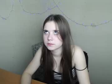 webcam girl lolalov_ live cam image #1358050
