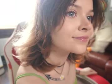 webcam girl awondrr live cam image #12623781
