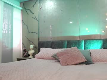 webcam girl nina_mon live cam image #10610331