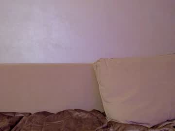 webcam girl angella_kleee live cam image #7991472