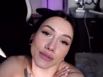webcam girl miladenver live cam image #4019135
