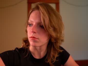 webcam girl crimsonxrapture live cam image #2971393