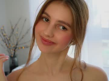 webcam girl fluffy_angel live cam image #10146647