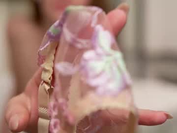 webcam girl villanelle_l live cam image #12209786