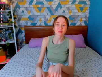webcam girl robertsmaryann live cam image #1783051