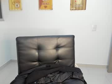 webcam girl hollyshit_ live cam image #9155475