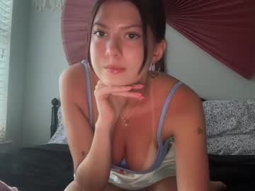 webcam girl kittycherries live cam image #12636574
