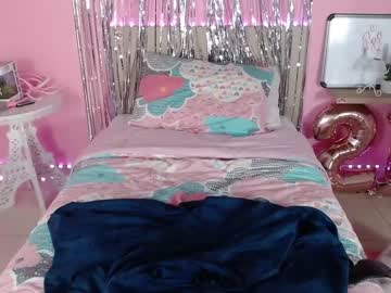 webcam girl little_effy18 live cam image #2417493