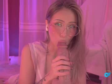 webcam girl soficb live cam image #10389179
