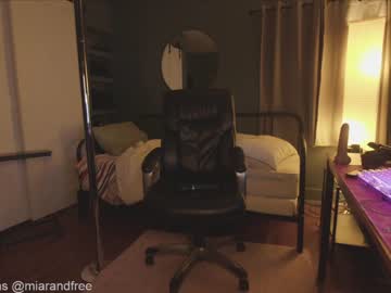 webcam girl aynmarie live cam image #8722811