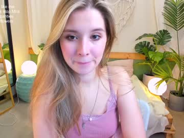 webcam girl milablush live cam image #4463713