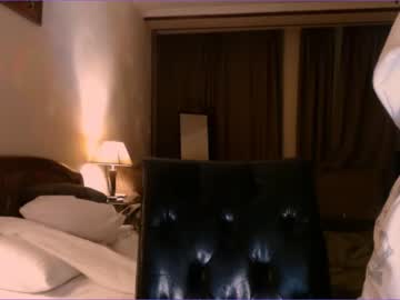 webcam girl bitter_moon live cam image #4340727