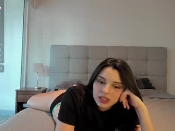 webcam girl yourfreakygirl live cam image #11835644