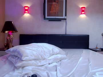 webcam girl immature_babyy live cam image #2085971