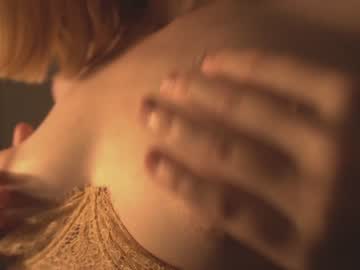 webcam girl bibi_it_is live cam image #3028640