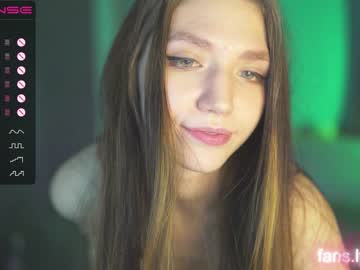 webcam girl angels_kiss live cam image #4308248