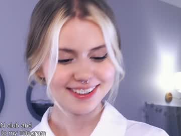 webcam girl rabbit_paw live cam image #10397966