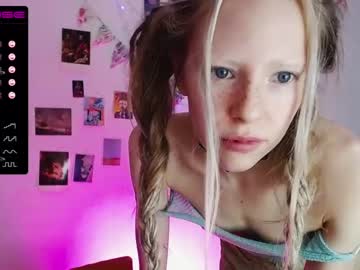 webcam girl radiant_ada live cam image #1375836