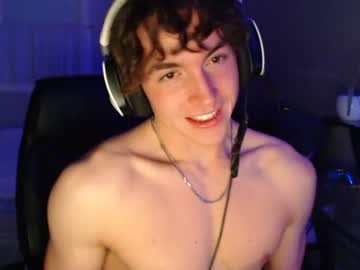 webcam man iantease live cam image #5050754