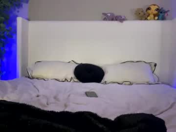 webcam girl itsfrancesca live cam image #10492542