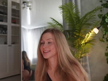 webcam girl seeunexttime live cam image #11961424