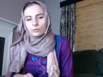 webcam girl fiestyfatima1 live cam image #3309824
