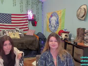 webcam couple xoxo_caroline live cam image #3509949
