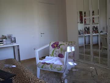 webcam girl erikabee live cam image #3022426