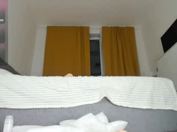 webcam girl miraqqwerty live cam image #11508678