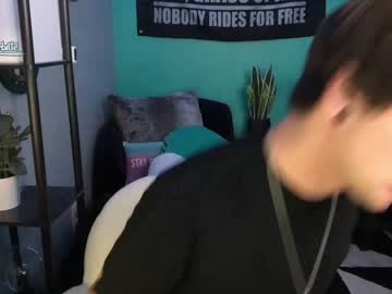 webcam man crashmonroe live cam image #3365678