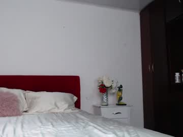 webcam girl cuteisagomez live cam image #5239146