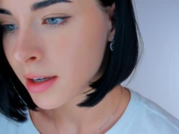 webcam girl uwunikaa live cam image #10185858