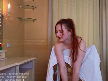 webcam girl lynnalltop live cam image #10472300
