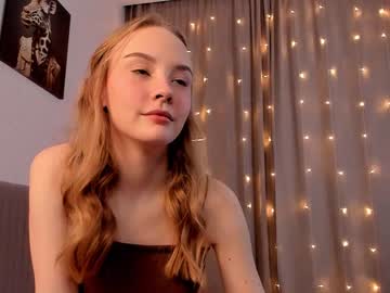 webcam girl lissa_meooow live cam image #8315900