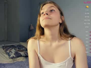 webcam girl youne_and_beautiful live cam image #6594898