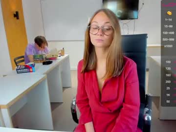 webcam girl game__of__porn live cam image #29333