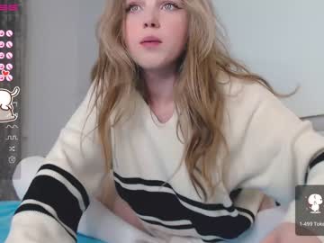 webcam girl small_blondee live cam image #4203983