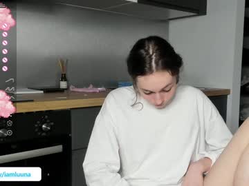 webcam girl mxxnsxsul live cam image #3848380