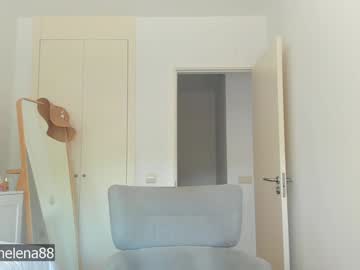 webcam girl abrilhelena8 live cam image #10401970