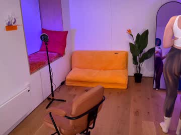 webcam girl vixenp live cam image #12018167