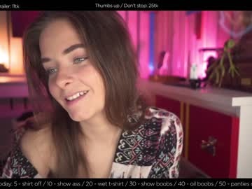 webcam girl hermione_potter_couple live cam image #4643544