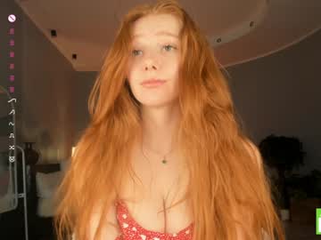 webcam girl margarethowell live cam image #12697085