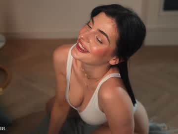 webcam girl thingswithana live cam image #9749693