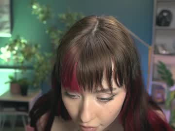 webcam girl ella_knockers_xl live cam image #2325901