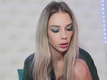 webcam girl hotfallingdevil live cam image #3702885