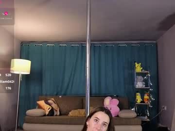 webcam girl kim_possible_01 live cam image #11267701