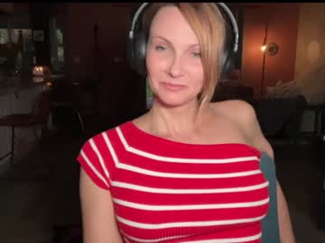 webcam girl kaileeshy live cam image #10614456