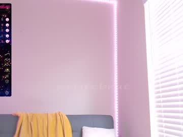 webcam girl petitebrat live cam image #3621359