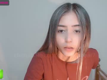 webcam girl gummy_bear7 live cam image #1197475